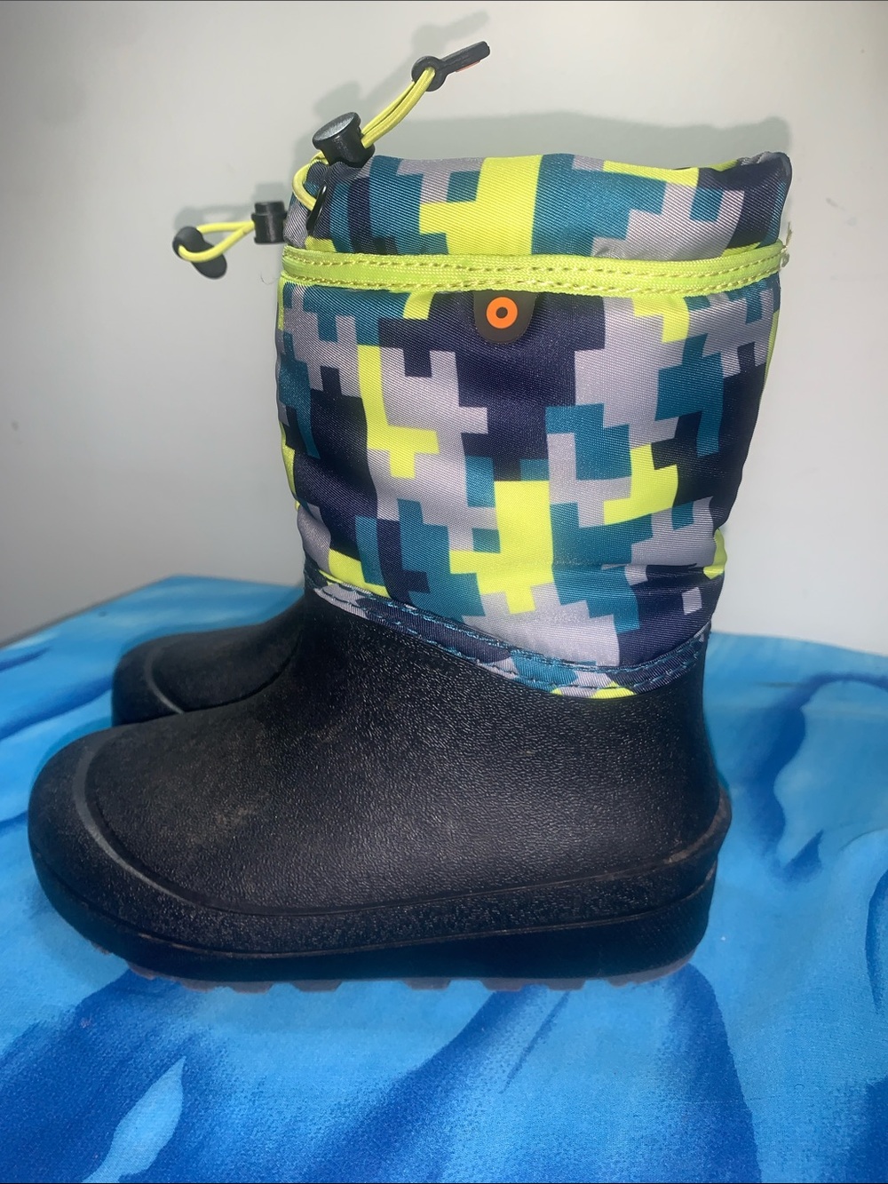 BOGS Kids Waterproof Winter Boots in Black and Neon Yellow Camouflage